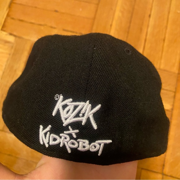 59FIFTY KOZIK x KIDROBOT New-Era Snapback - Picture 2 of 7
